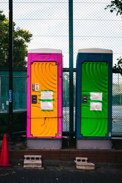 Best Affordable portable toilet rental  in Iola, KS