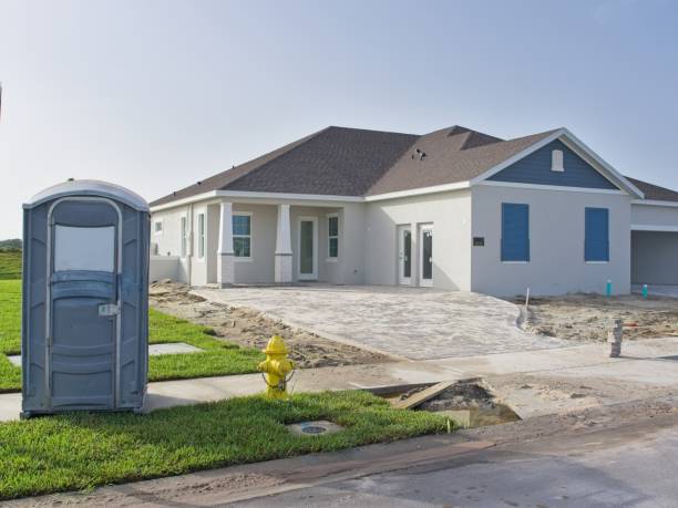 Best Affordable porta potty rental  in Iola, KS